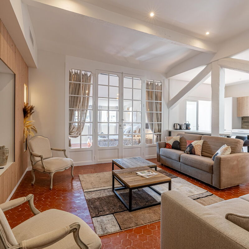 Impasse Florian: Soggiorno