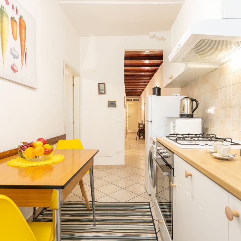 La Bottega Di Botticelli: Dining Room, Kitchen