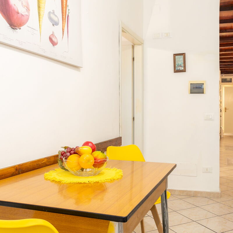 La Bottega Di Botticelli: Dining Room, Kitchen