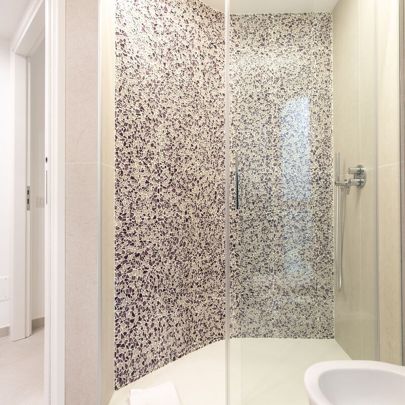 Assab Modern Two Bedrooms: Salle de bain