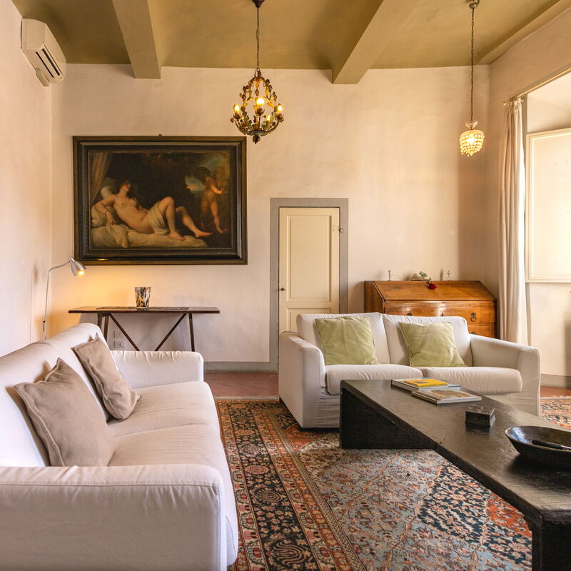 Santa Croce Dante's View: Living Room