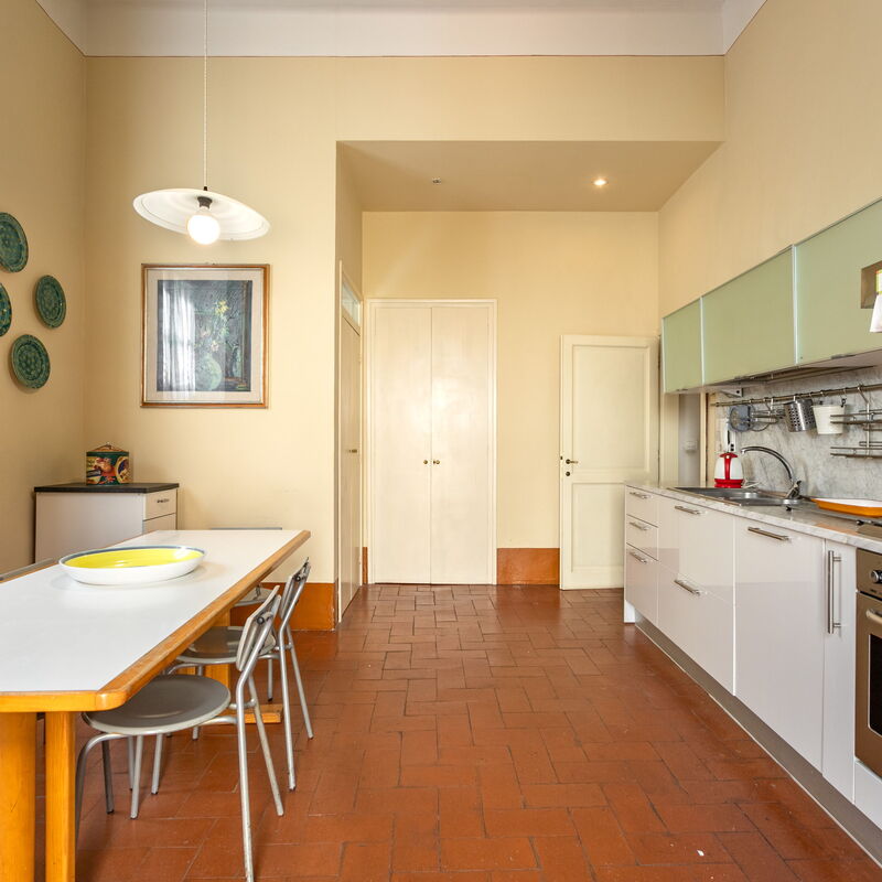 Santa Croce Dante's View: Dining Room, Kitchen