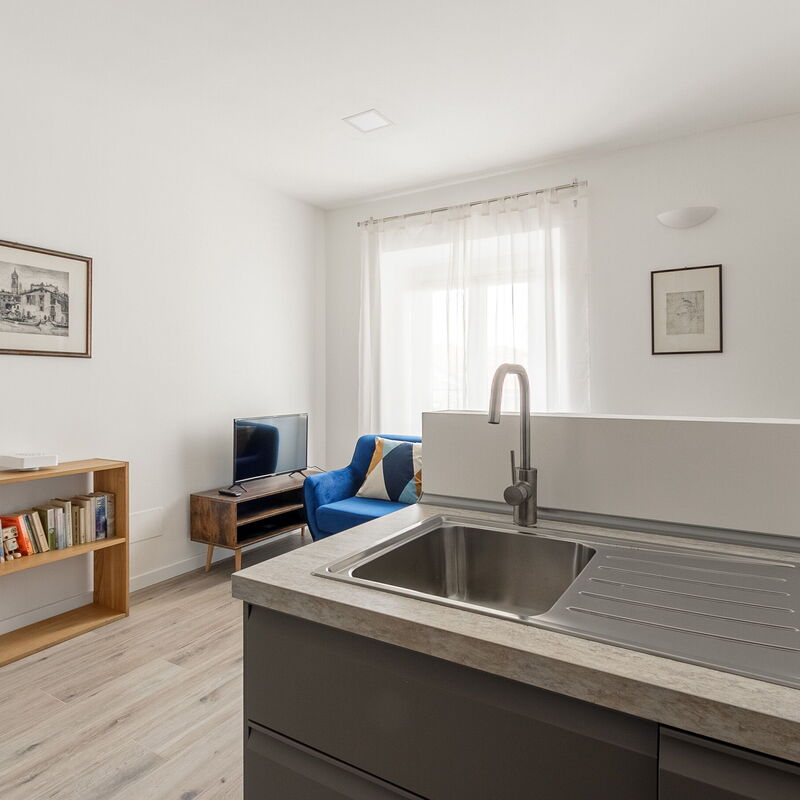 Tadino Ai Giardini Indro Montanelli: Cuisine, Salon