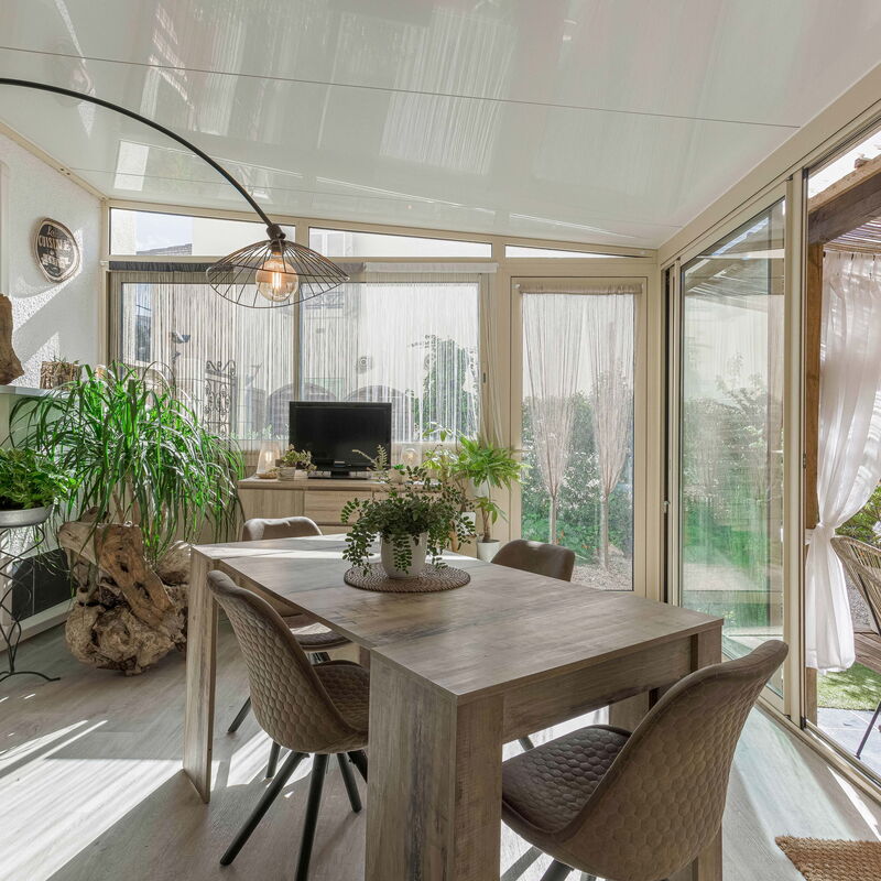 La Maison Fleurie: Cucina, Sala da pranzo