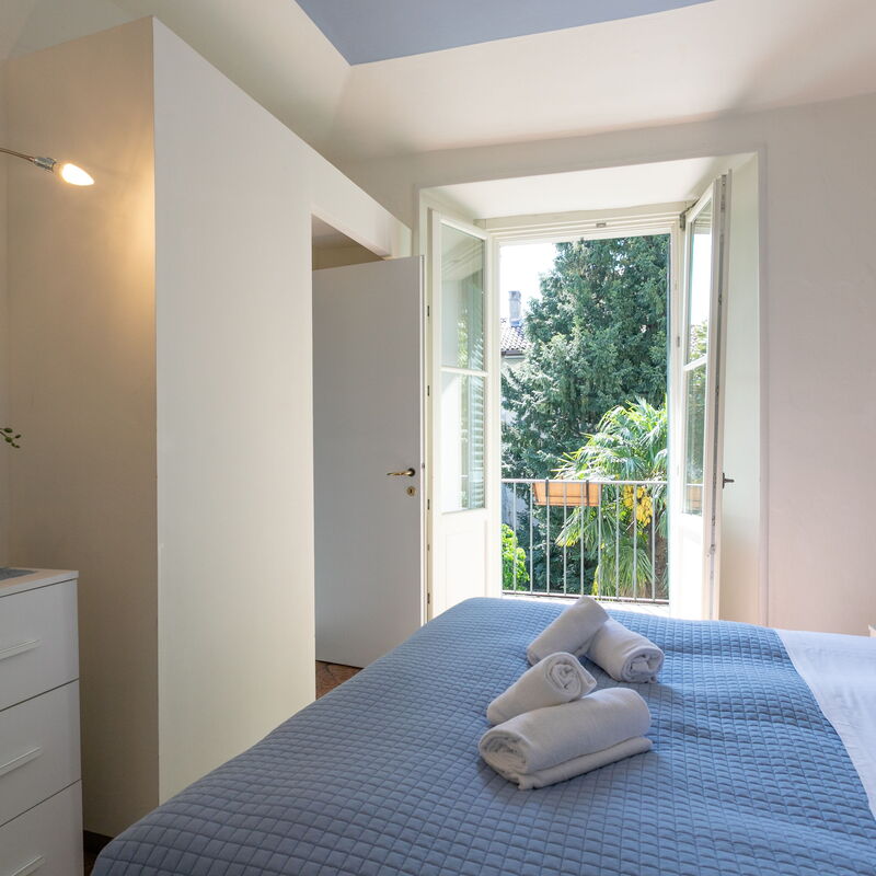 Old City View: Bedroom