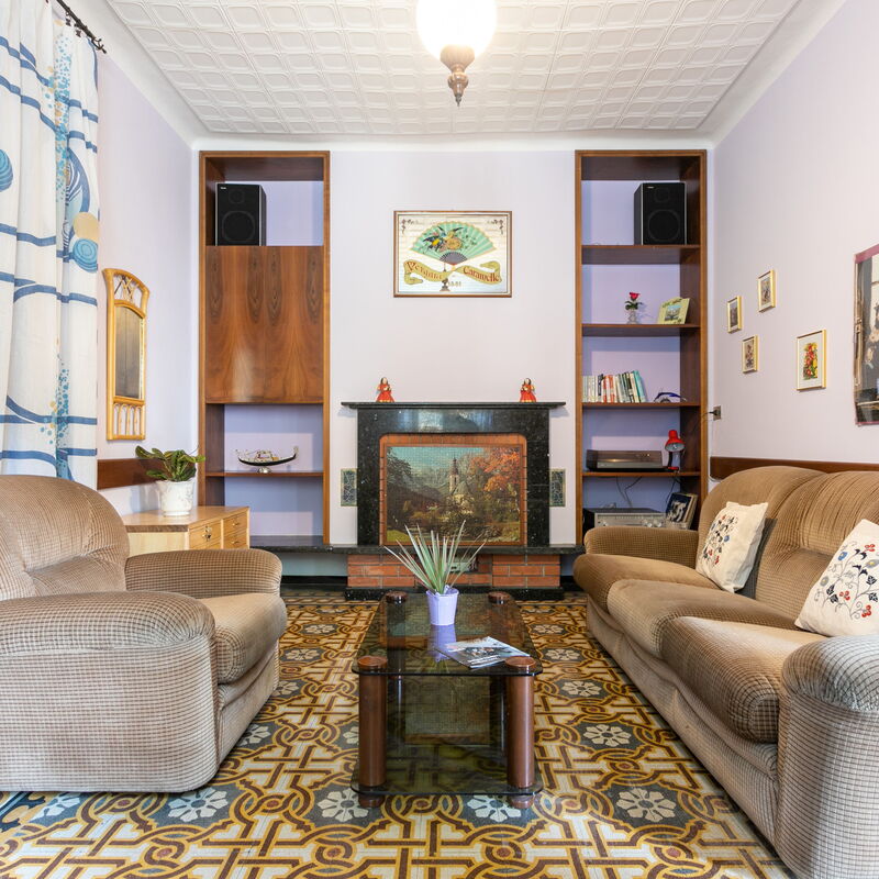 Sweet Honey Home: Living Room