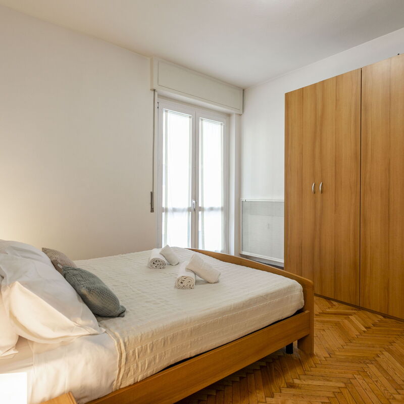 Como Life Apartment: Bedroom