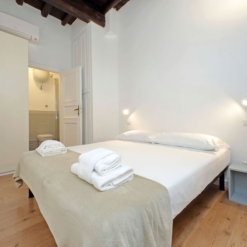 Caprareccia In Monti: chambre à coucher, Salle de bain