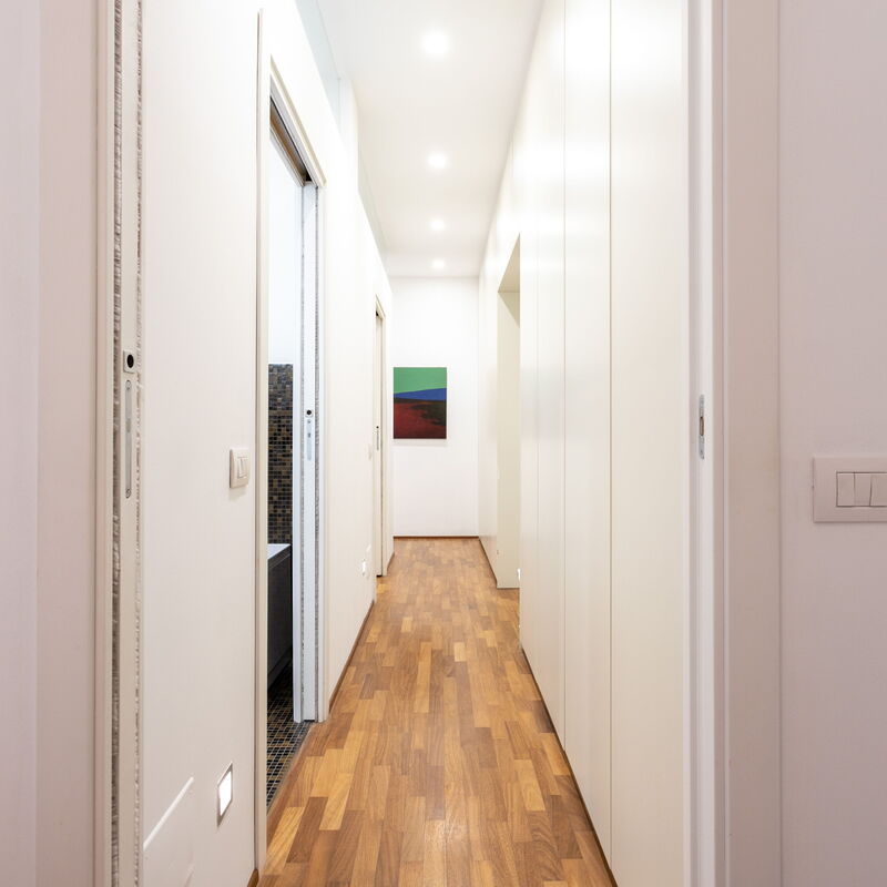 Disciplini Two Bedrooms: Main Entrance