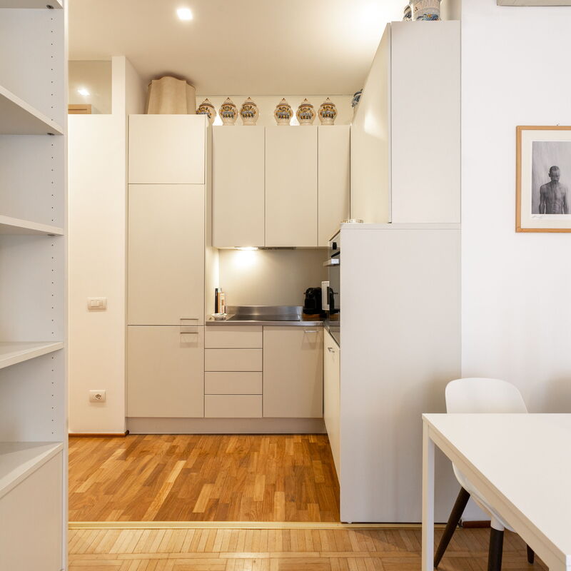 Disciplini Two Bedrooms: Dining Room, Kitchen