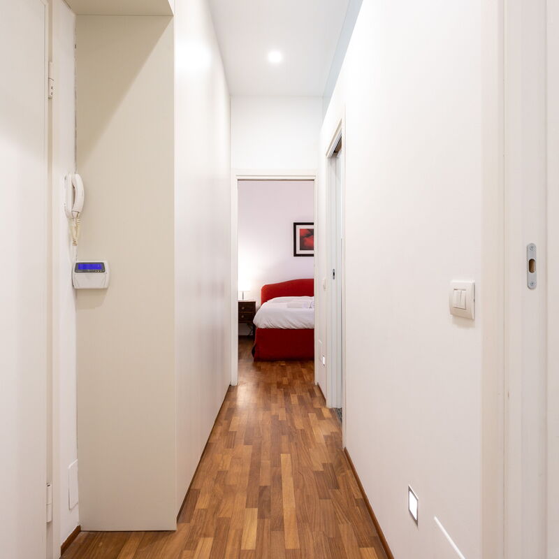 Disciplini Two Bedrooms: Main Entrance