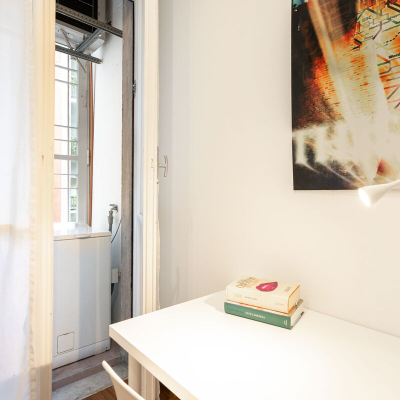 Disciplini Two Bedrooms: Bedroom