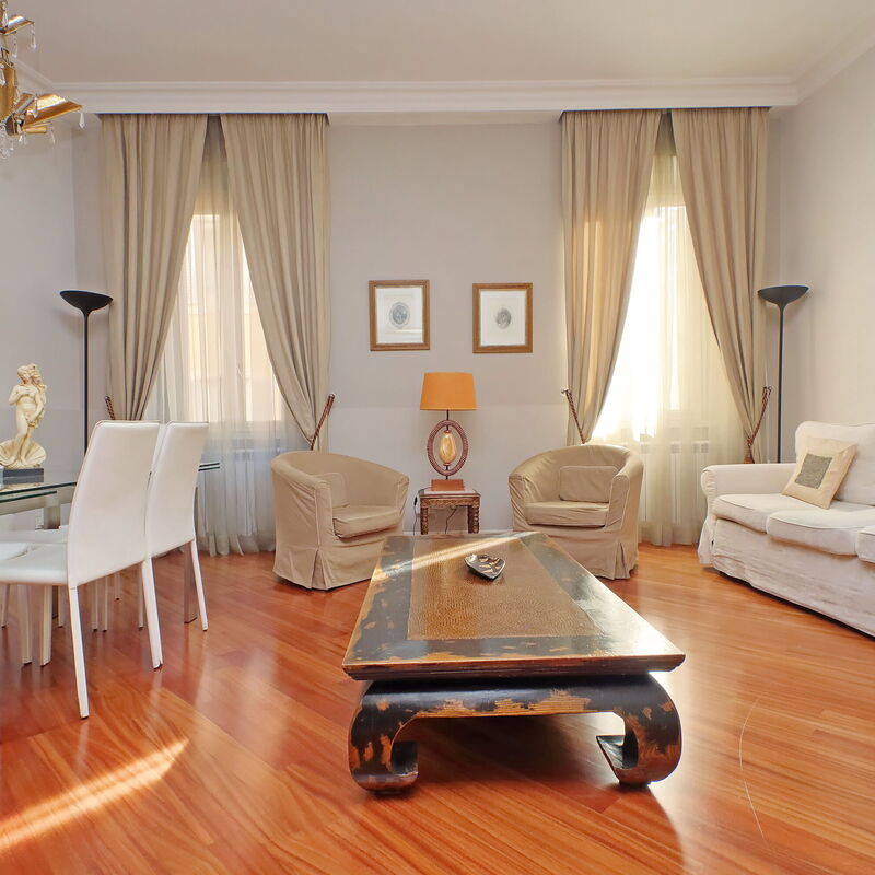 Capocci: Salle à manger