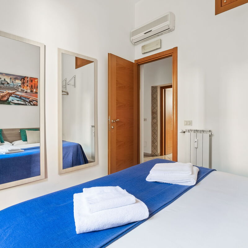 Vivy Vatican House: Bedroom