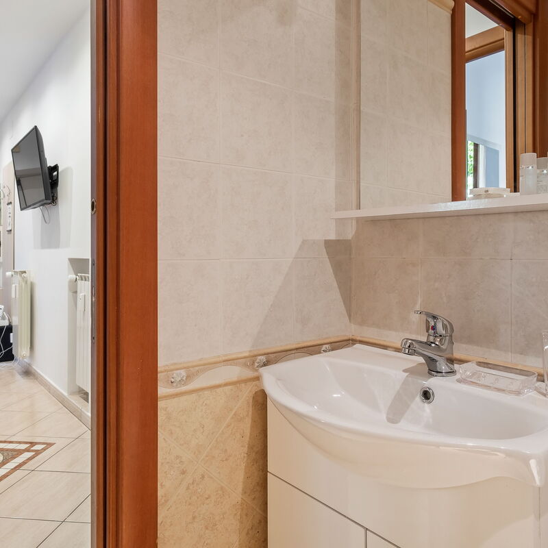 Vivy Vatican House: Bathroom