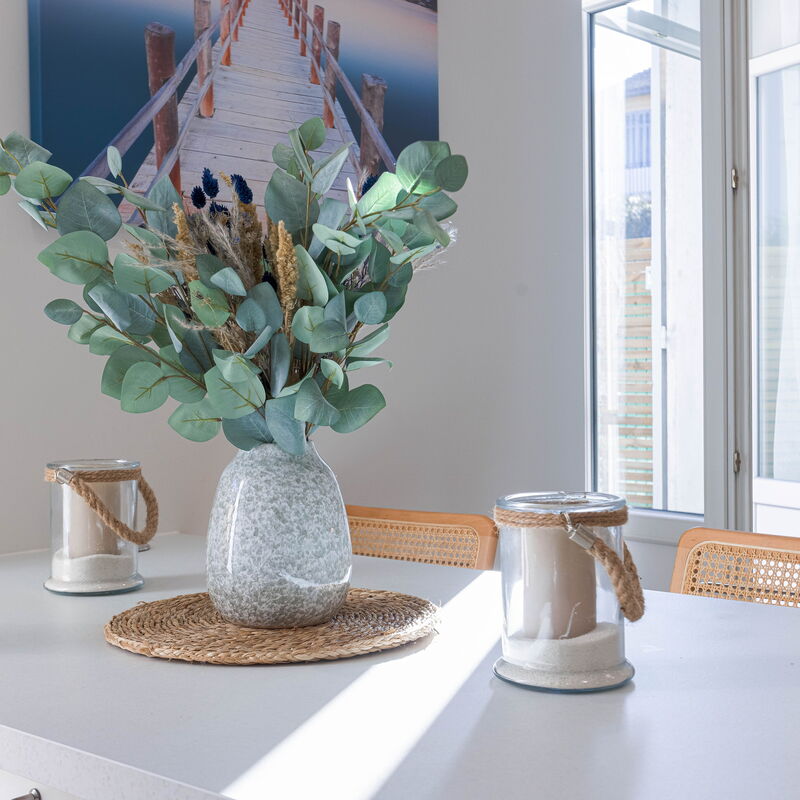 Leandre Sardou: Soggiorno