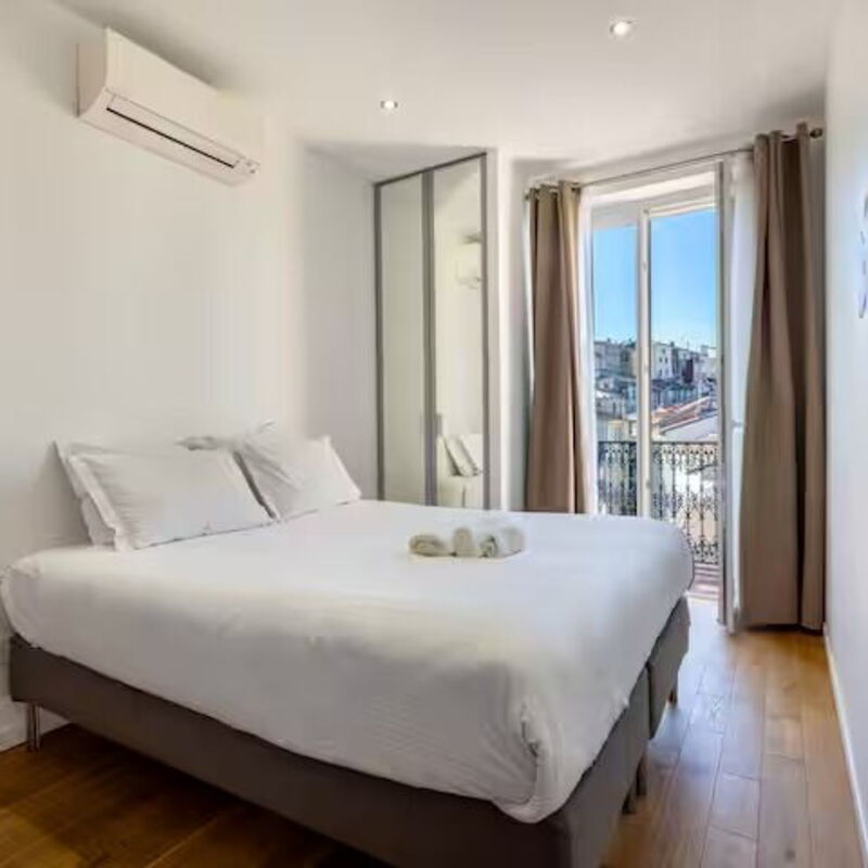 Apartement Forville: chambre à coucher