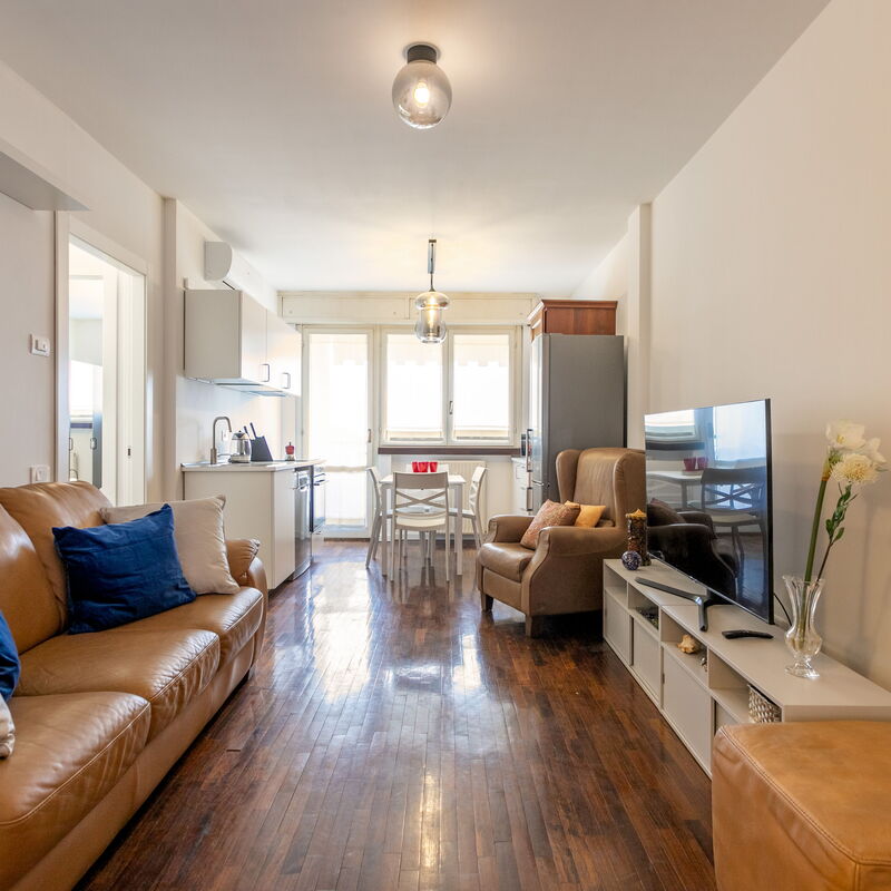 Russoli: Dining Room, Kitchen, Living Room