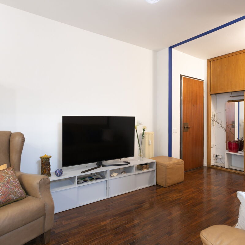 Russoli: Living Room