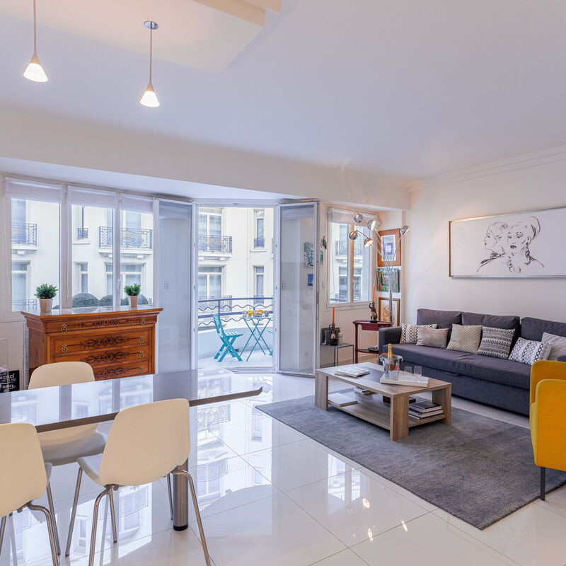 Palais Des Iles 2: Salon