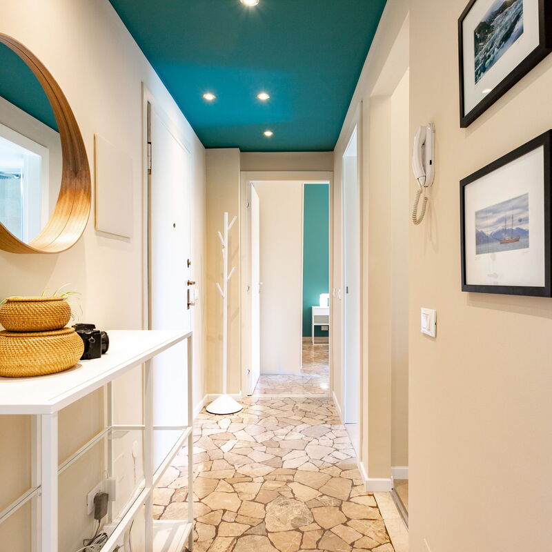 Modern One Bedroom Vignola: Other Room, Room Detail