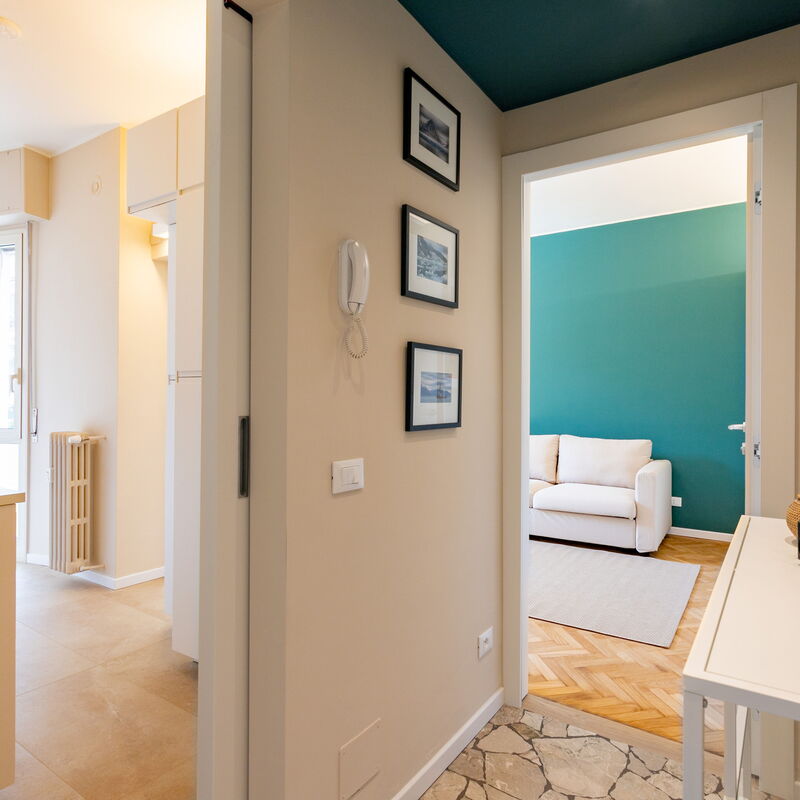 Modern One Bedroom Vignola: Kitchen, Living Room