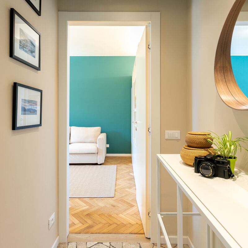 Modern One Bedroom Vignola: Living Room, Other Room, Room Detail