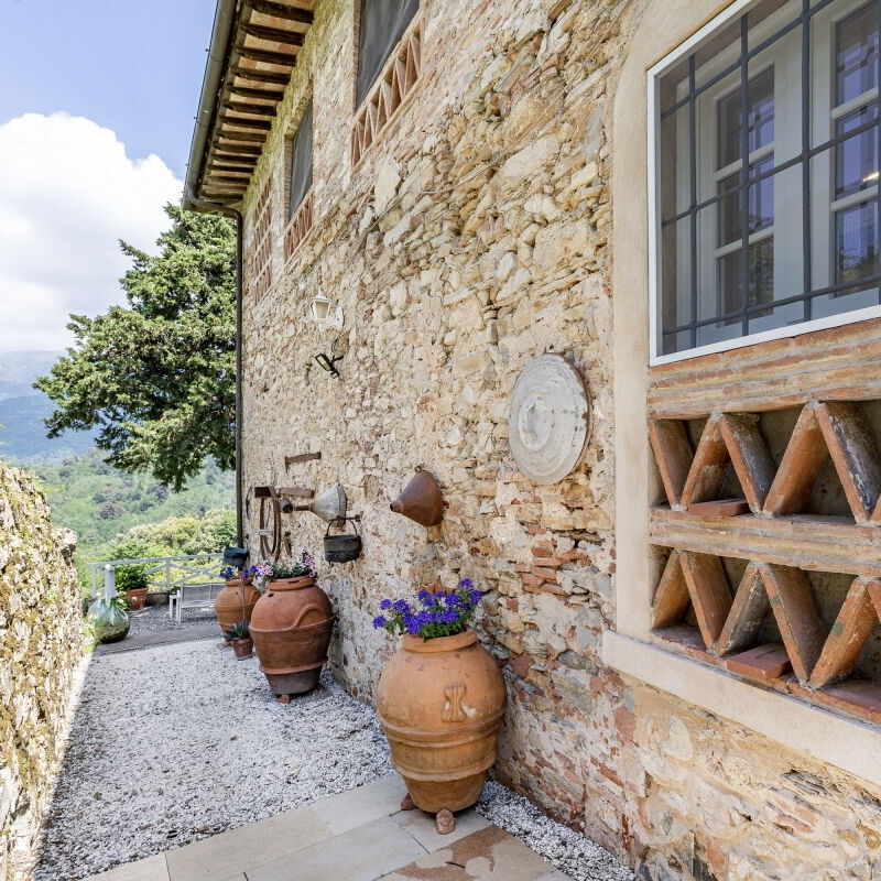 Casa Ortomaggiore: Building Exterior