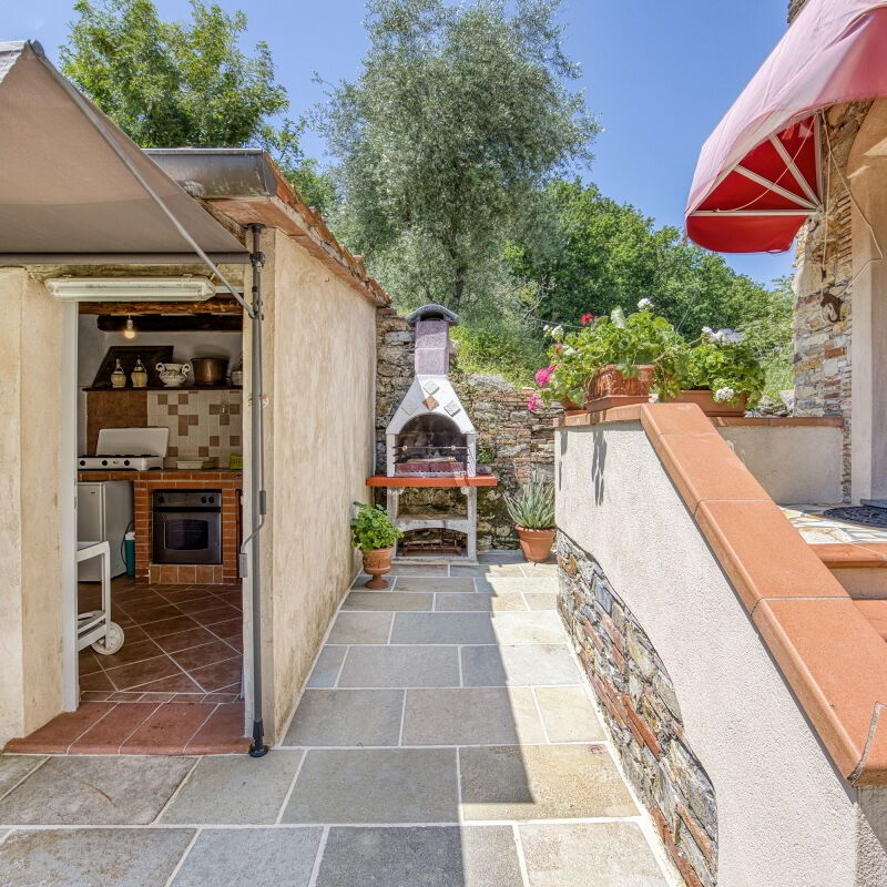 Casa Ortomaggiore: Building Exterior