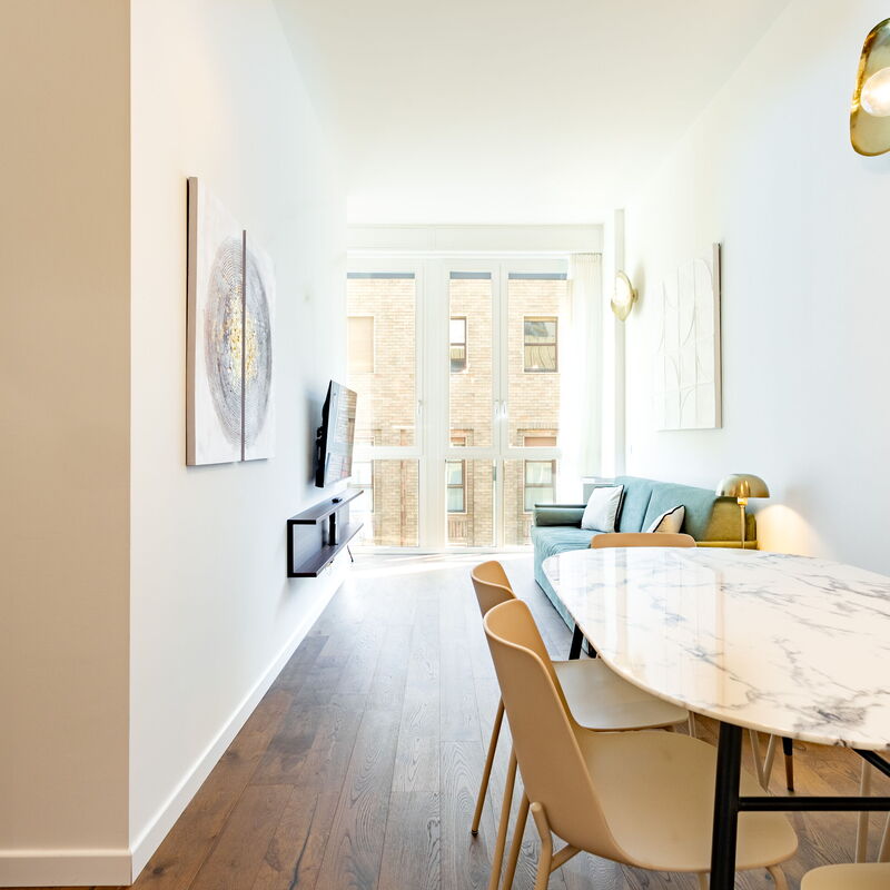 Mazzini: Dining Room, Living Room