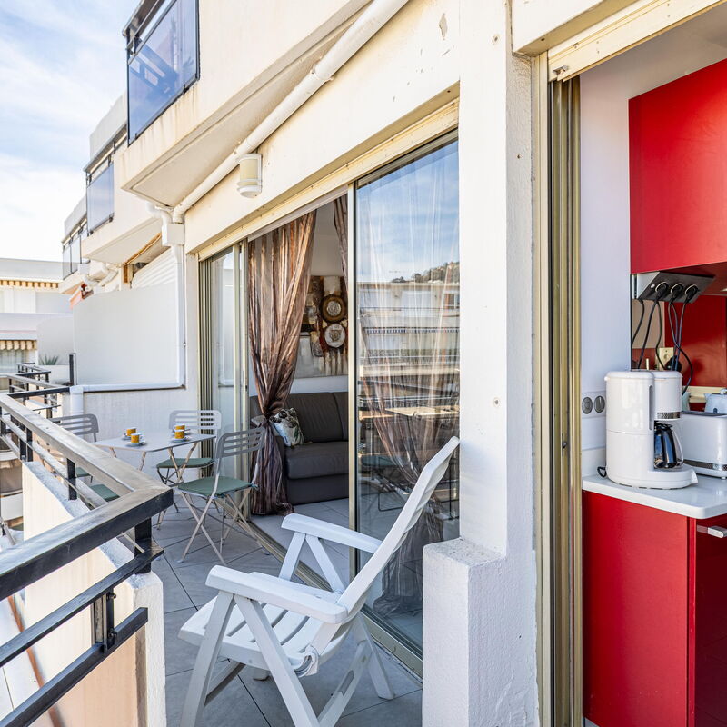 Latour Maubourg 20: Balcon / Terrasse / Patio