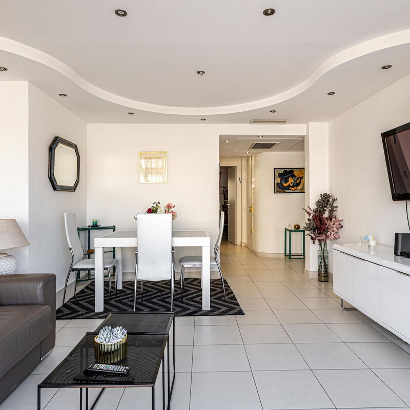 Latour Maubourg 20: Salon