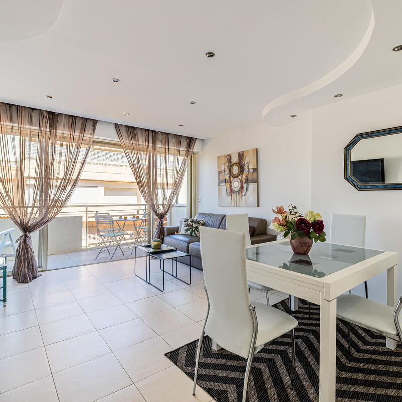 Latour Maubourg 20: Salon