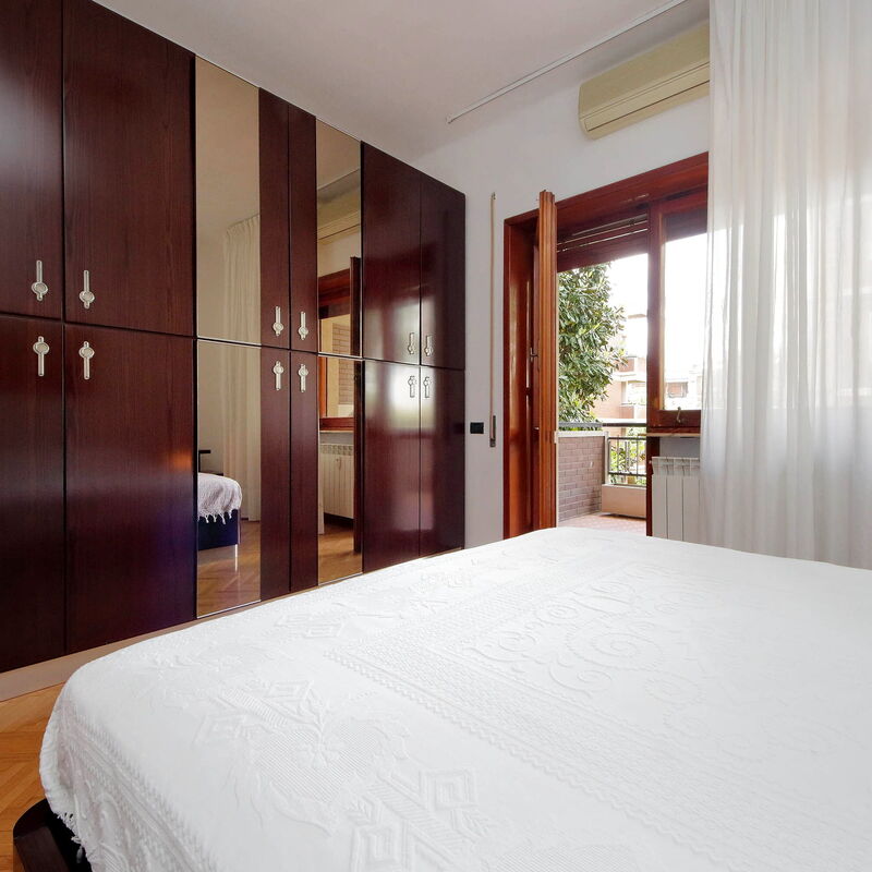 Fossato Di Vico: chambre à coucher