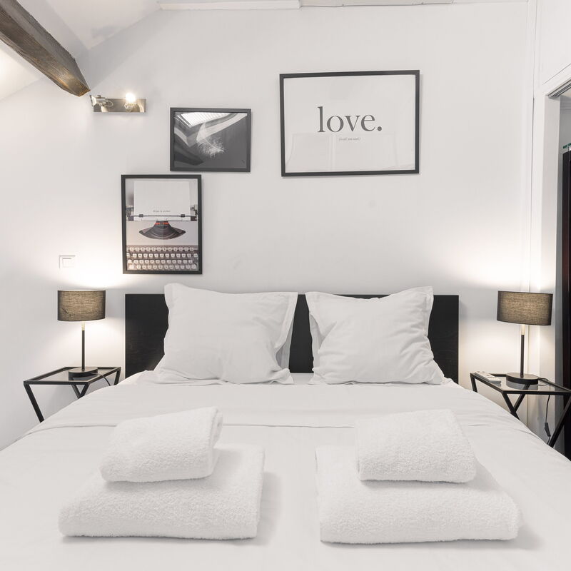 Rue Lafontaine: chambre à coucher