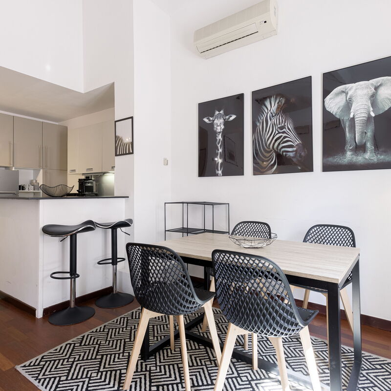 Rue Lafontaine: Salon