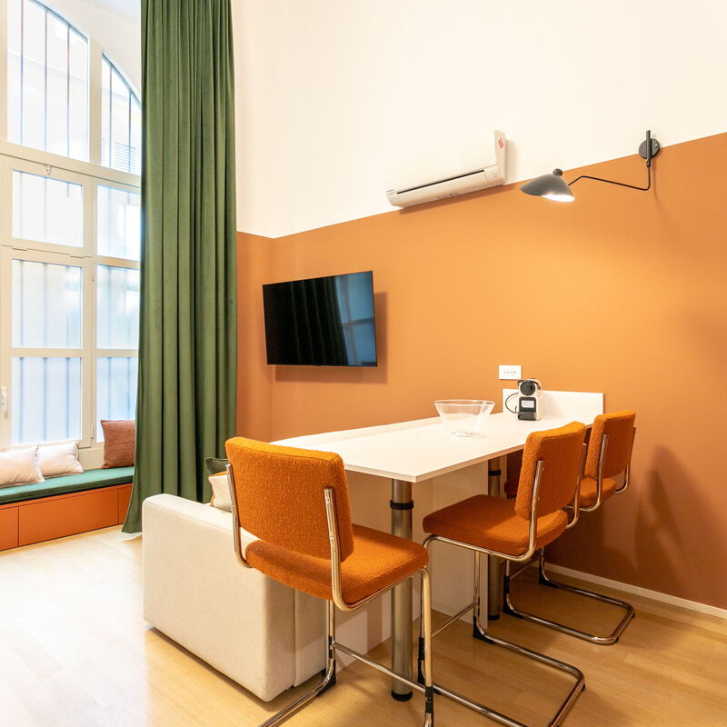 Borromei Suites: Dining Room, Living Room