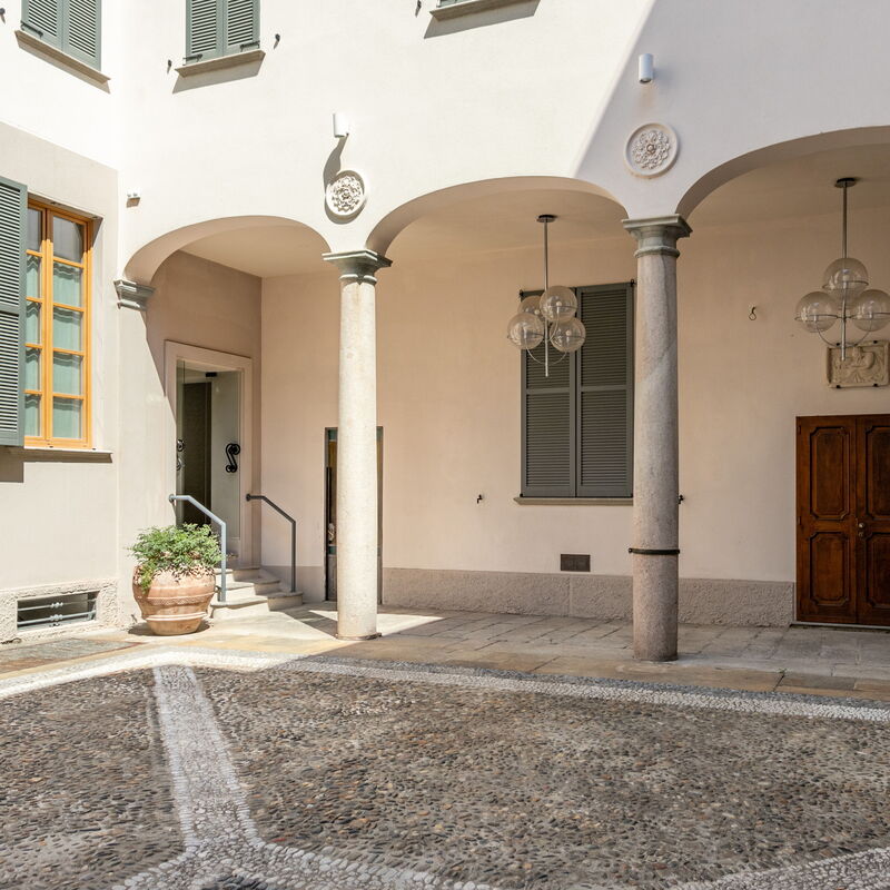 Borromei Suites: Building Exterior, Summer