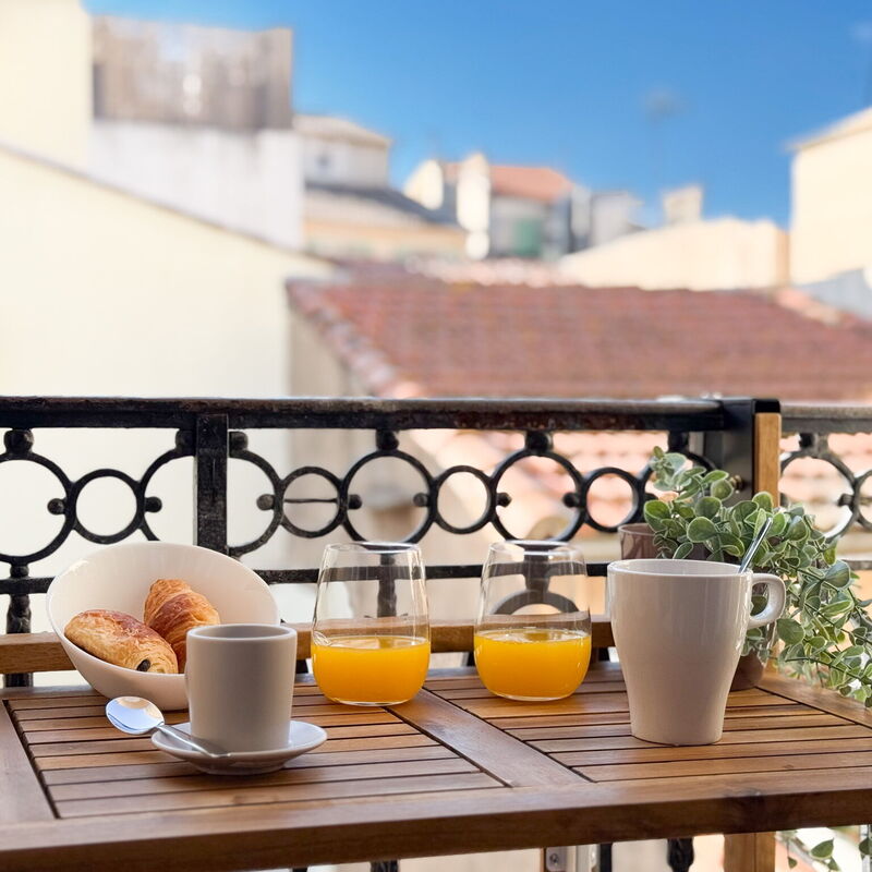 Appartement De Luxe 5 Mins à Pied Du Palais Des Festivals: Balcon / Terrasse / Patio