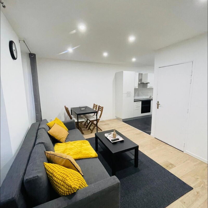 Cocons Apartments: Living Room