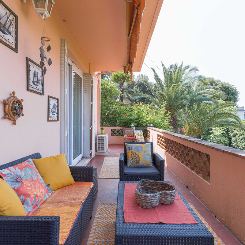 Villa Les Chênes Verts: Balcony / Terrace / Patio