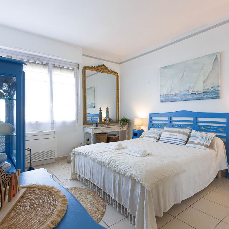 Villa Les Chênes Verts: Bedroom