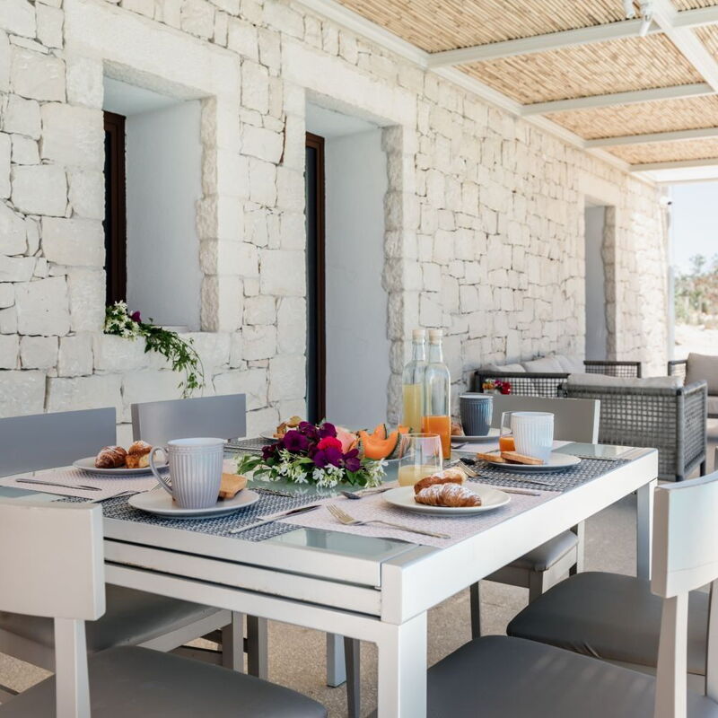 Villa Verde by Halldis