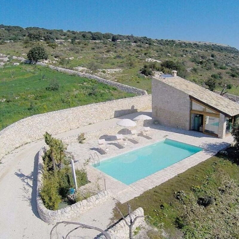 Villa Chiaramonte by Halldis