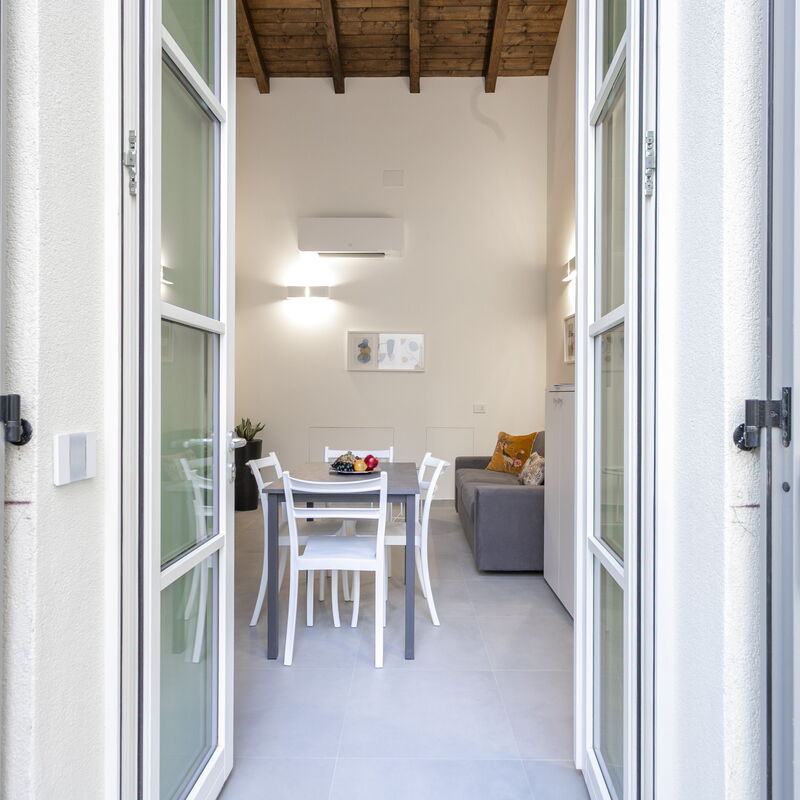 Volta Collection: Autumn, Living Room, Main Entrance