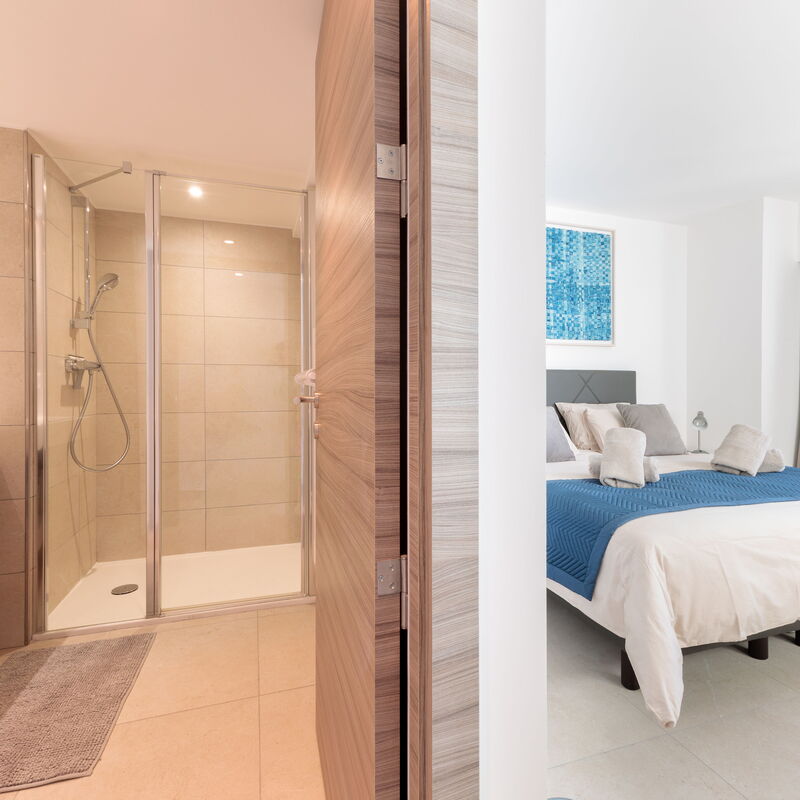 Villa Lerins 401: Bathroom, Bedroom