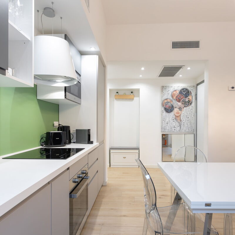 Bartolini Modern 2 Bedrooms by Halldis: Dining Room, Kitchen