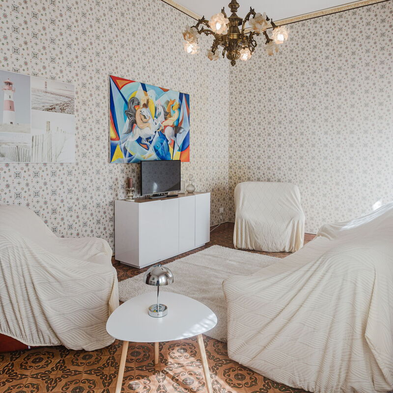 Urban Comfort Zone: Salon