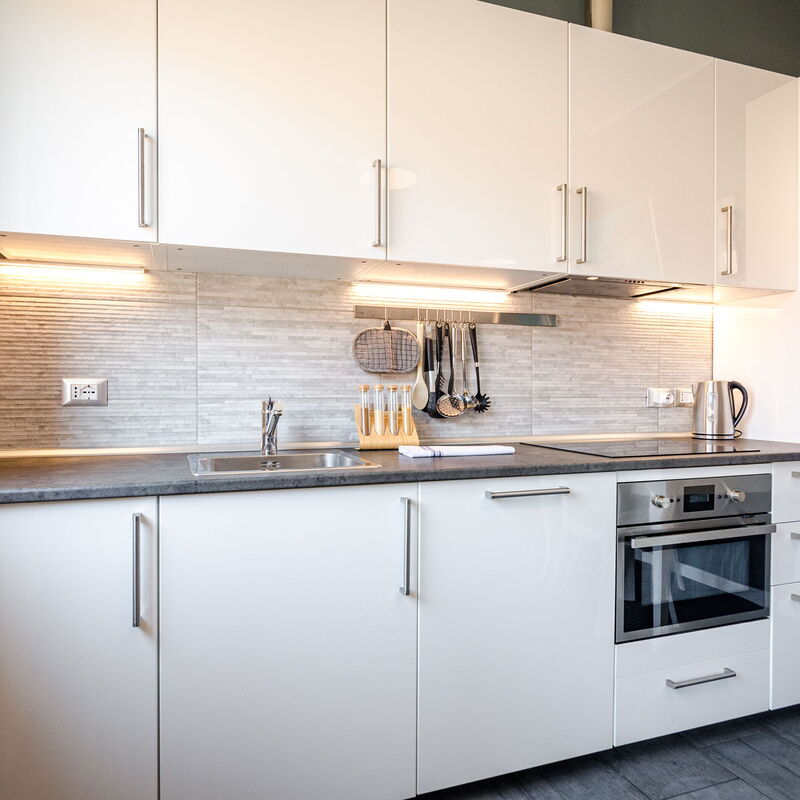 Auditorium Home: Kitchen