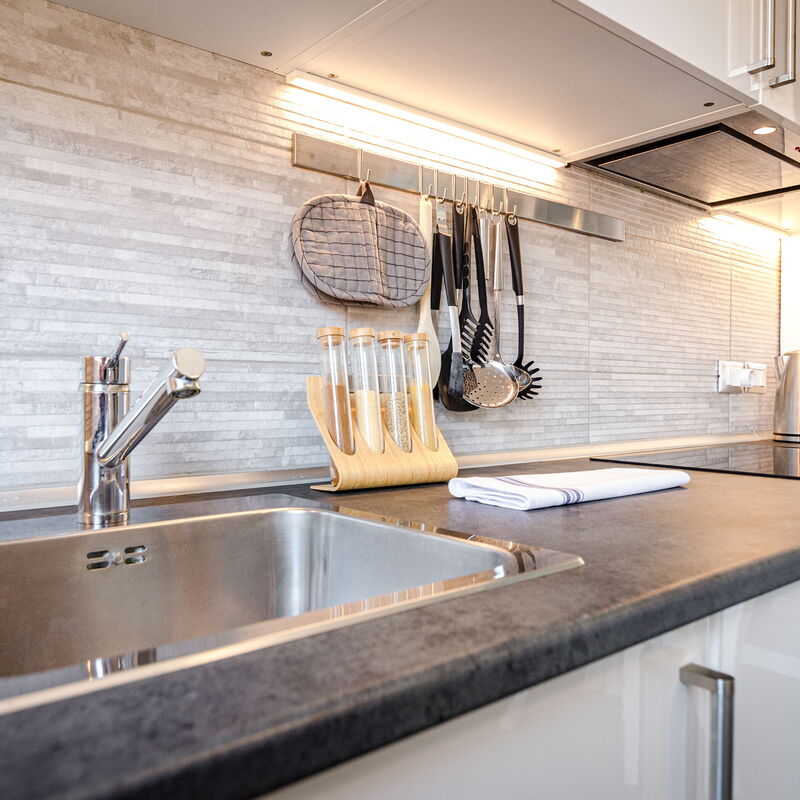 Auditorium Home: Kitchen